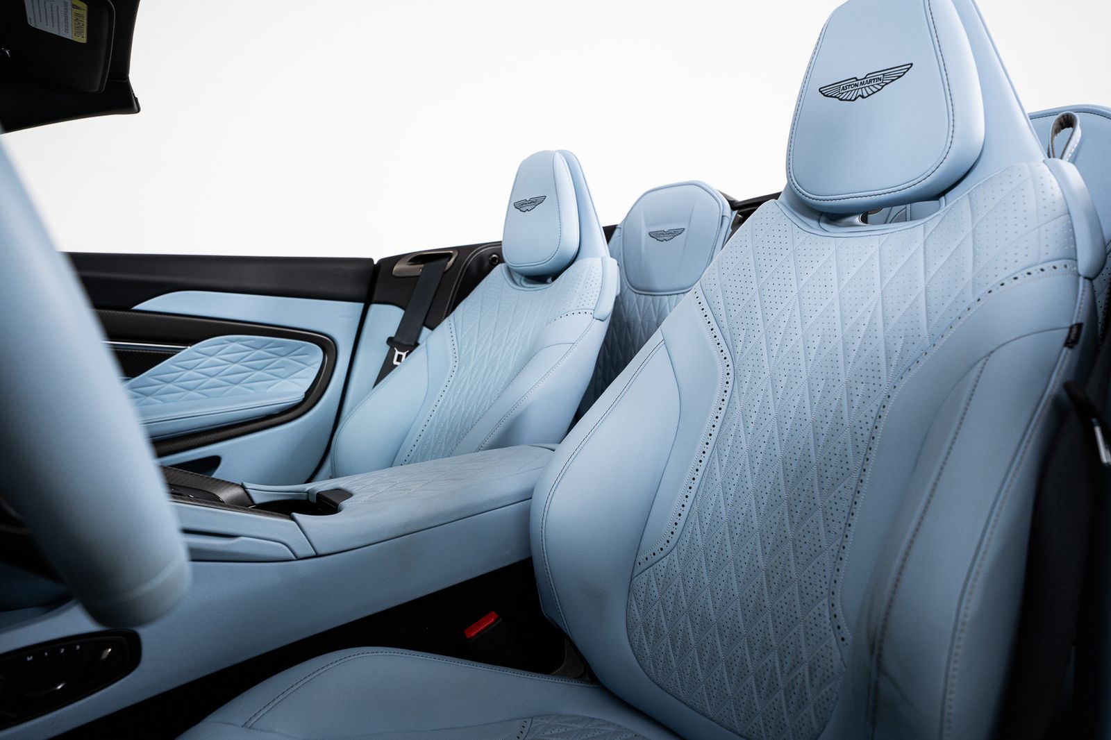 2024 Aston Martin DB12 Volante — full photo 25 of 55