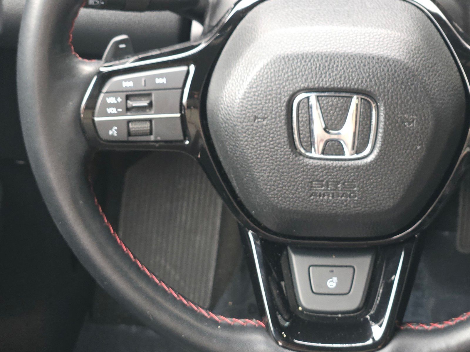 2025 Honda Pilot Black Edition — foto completa 16 de 28