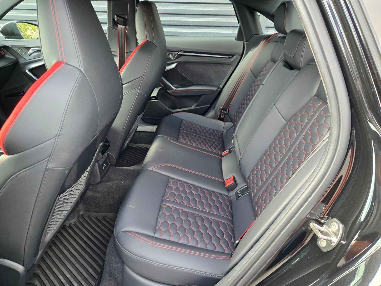 2025 Audi RS 3 2.5T — full photo 10 of 45
