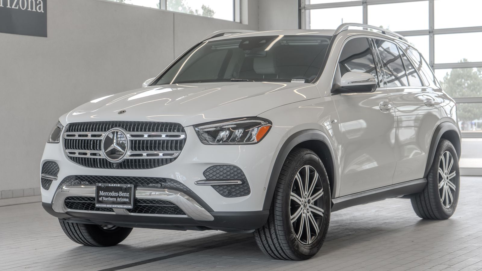 2025 Mercedes-Benz GLE GLE 450e — full photo 24 of 34