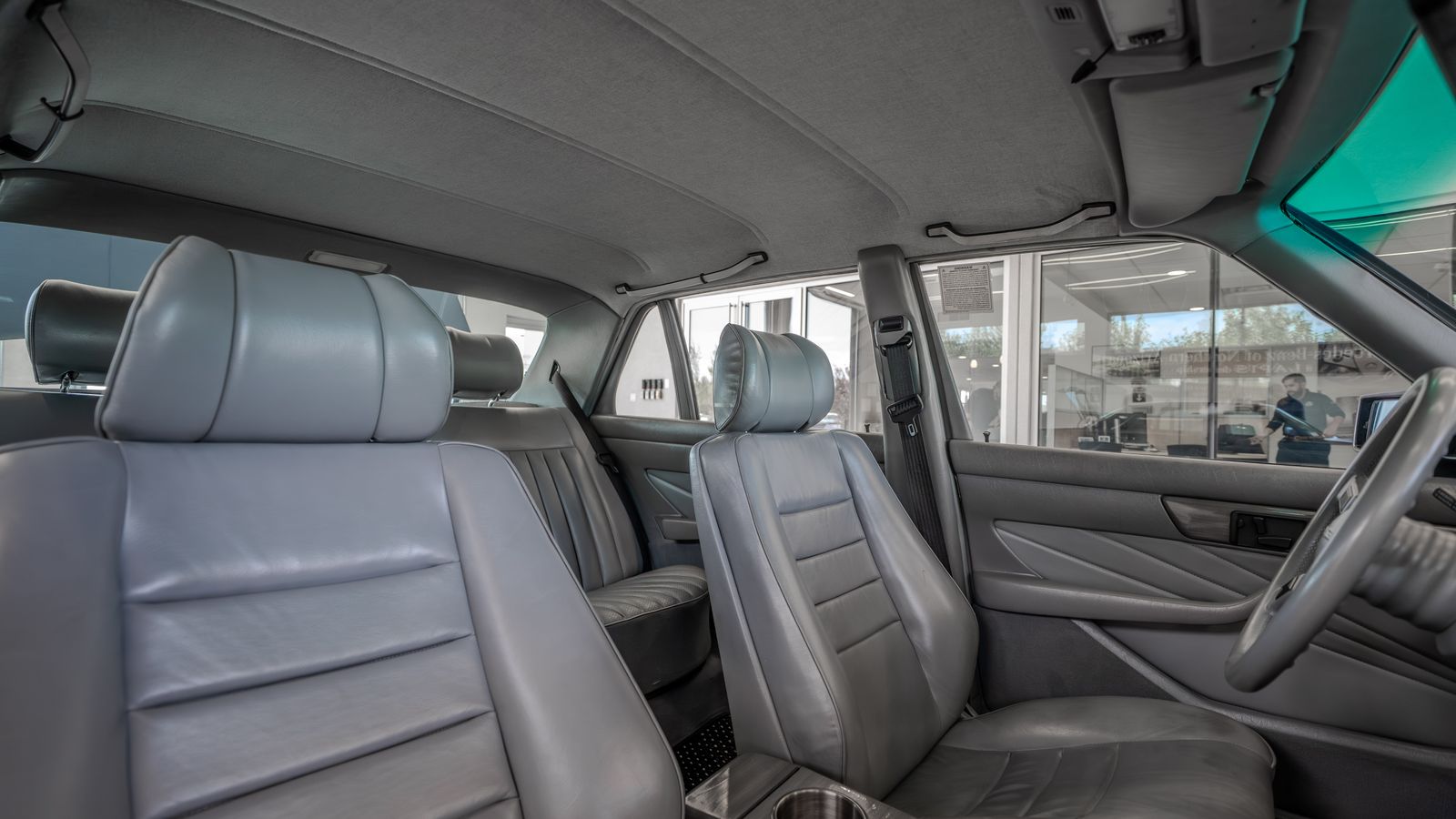 1984 Mercedes 500 SEL — full photo 31 of 46