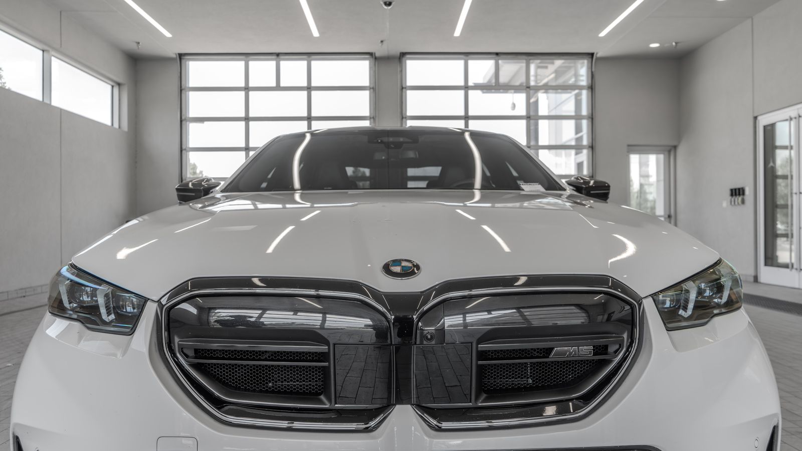 2026 BMW M5 Base — full photo 21 of 32