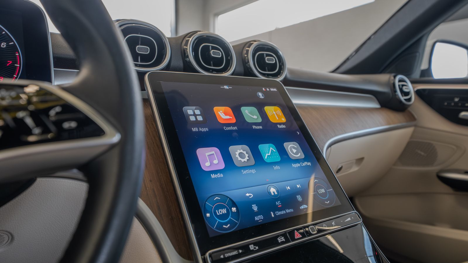 2025 Mercedes-Benz C-Class C 300 — full photo 33 of 35