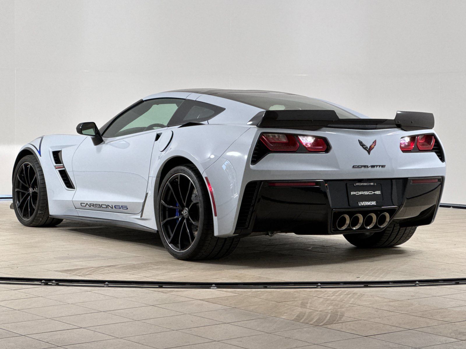 2018 Chevrolet Corvette Grand Sport — full photo 3 of 26