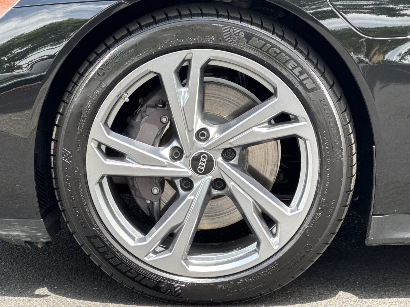 2023 Audi e-tron GT Premium Plus — full photo 25 of 28