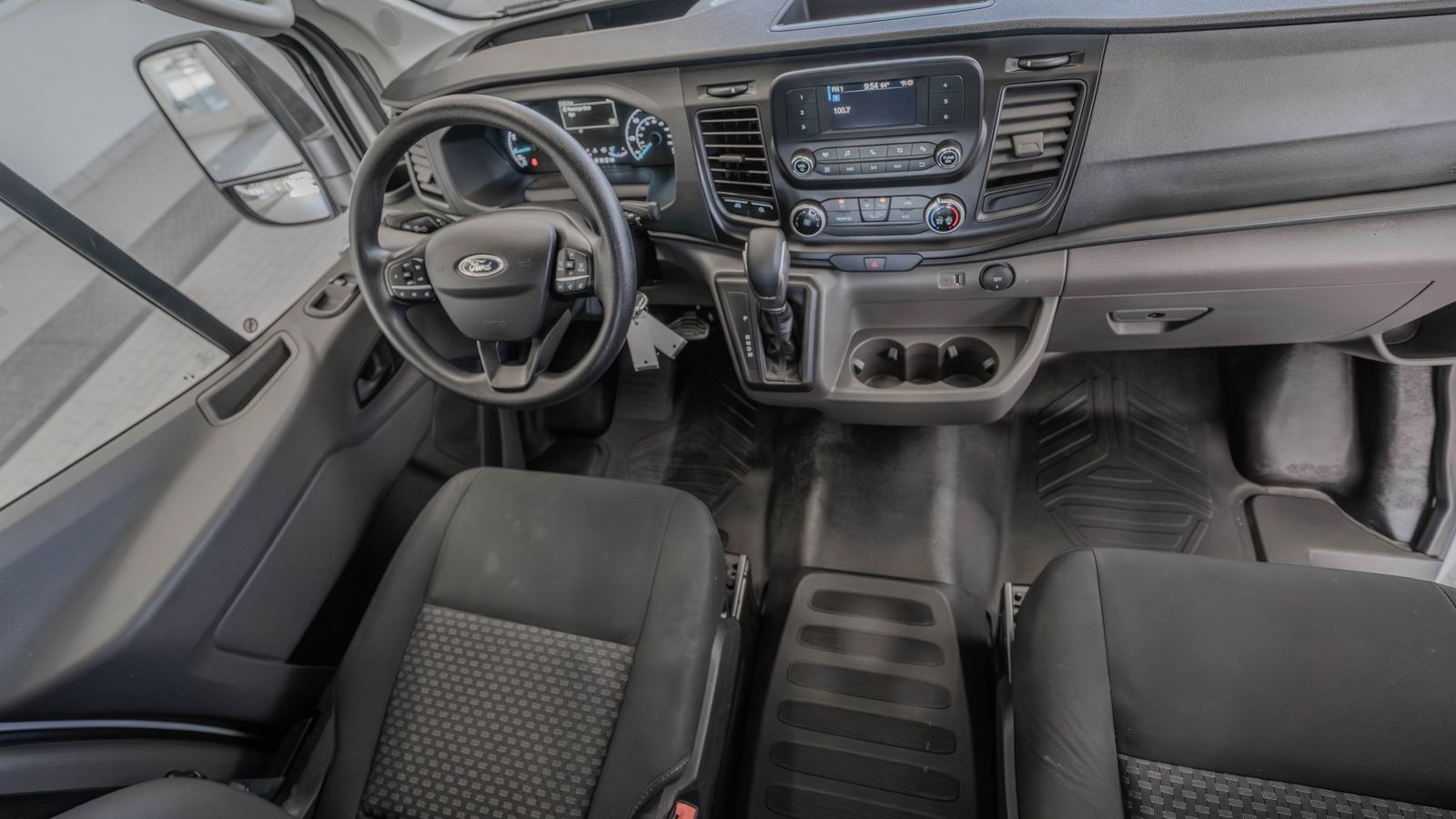 2025 Ford Transit-250 Base — full photo 25 of 31