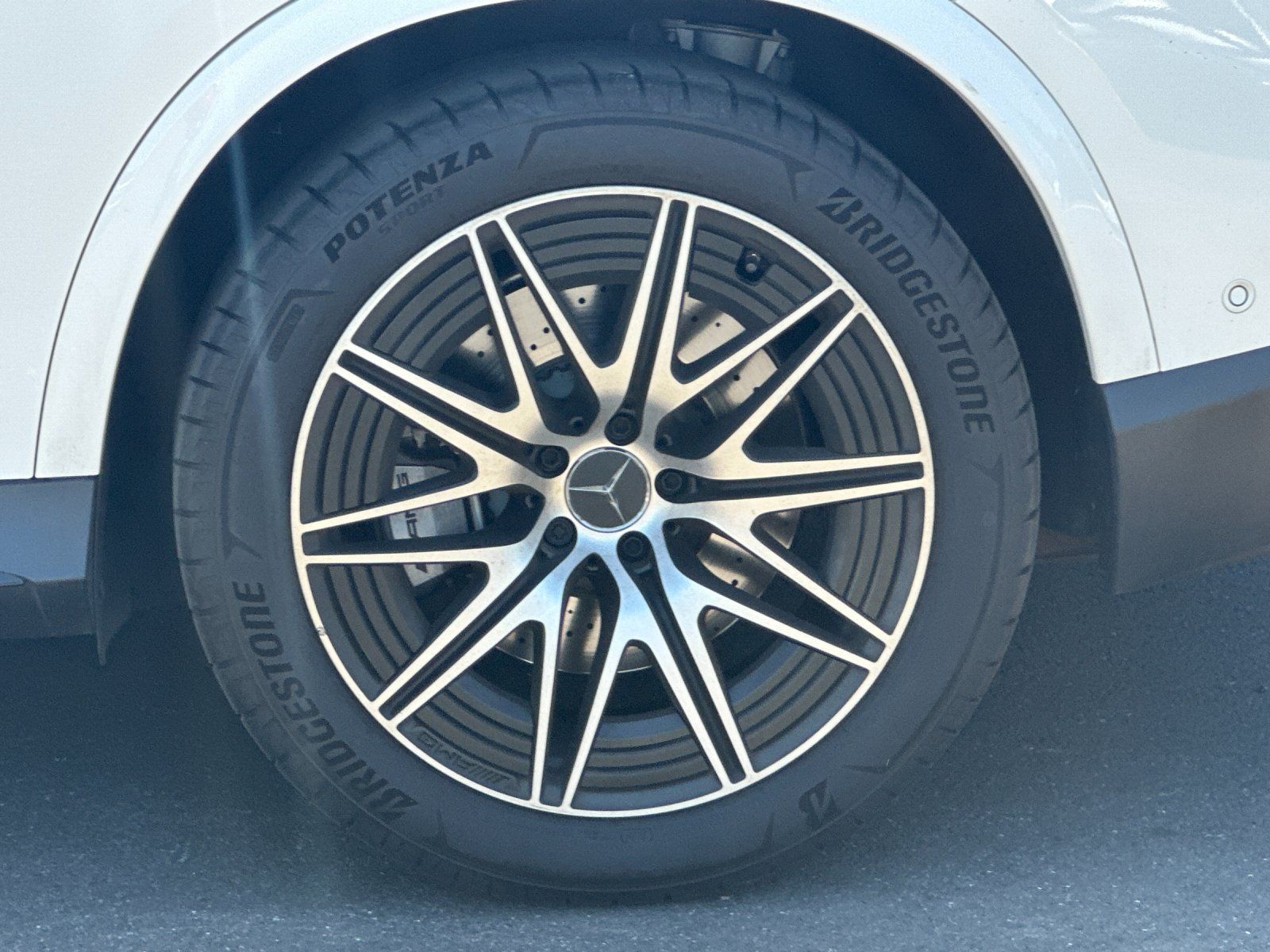 2025 Mercedes-Benz GLC GLC 43 AMG® — full photo 25 of 27