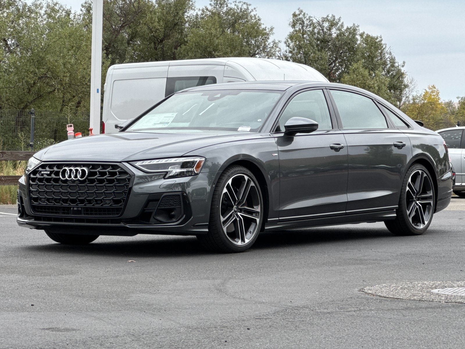 2026 Audi A8 L 55 — foto 1 de 28