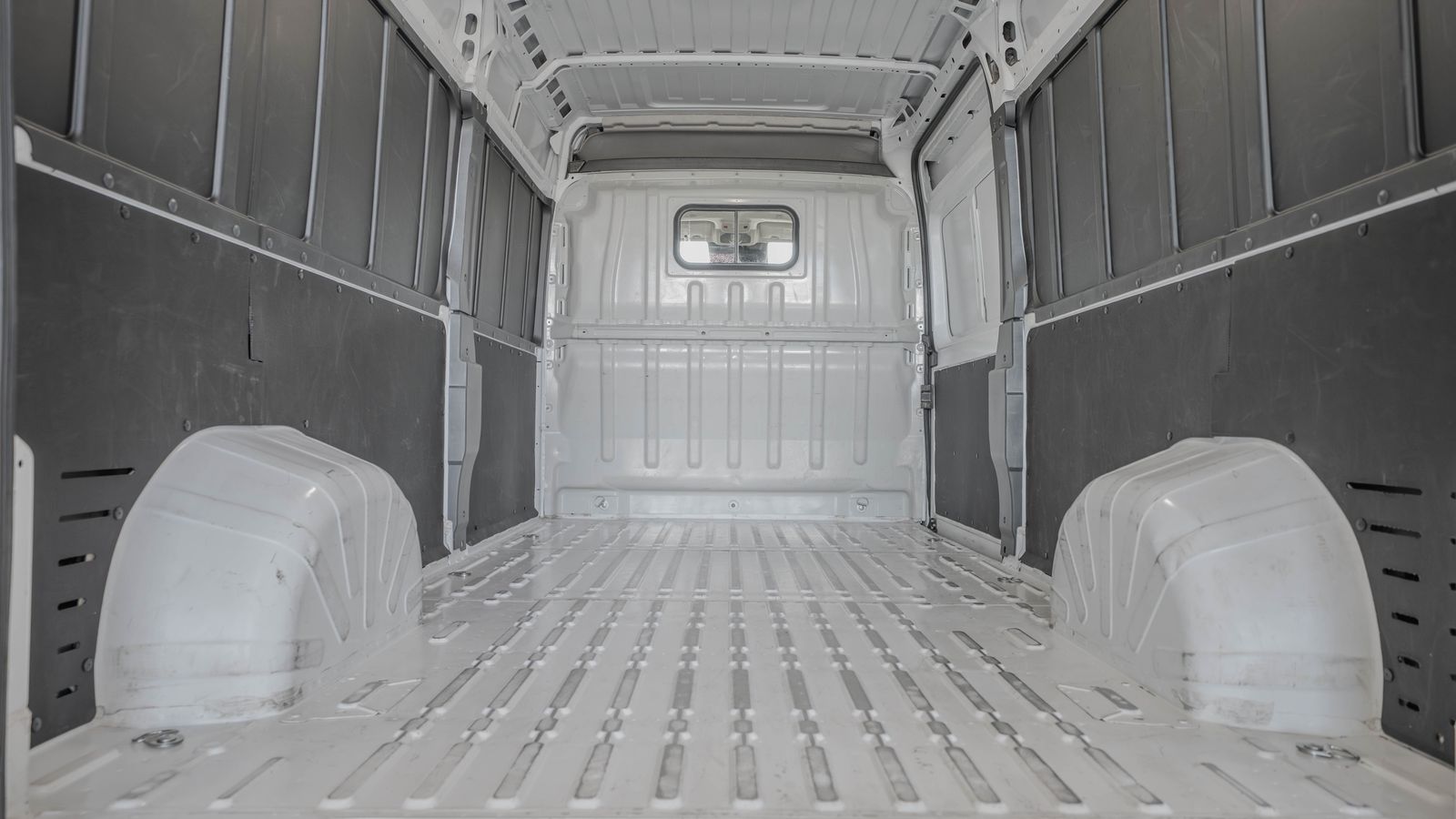 2025 Ram ProMaster 2500 High Roof — full photo 34 of 34