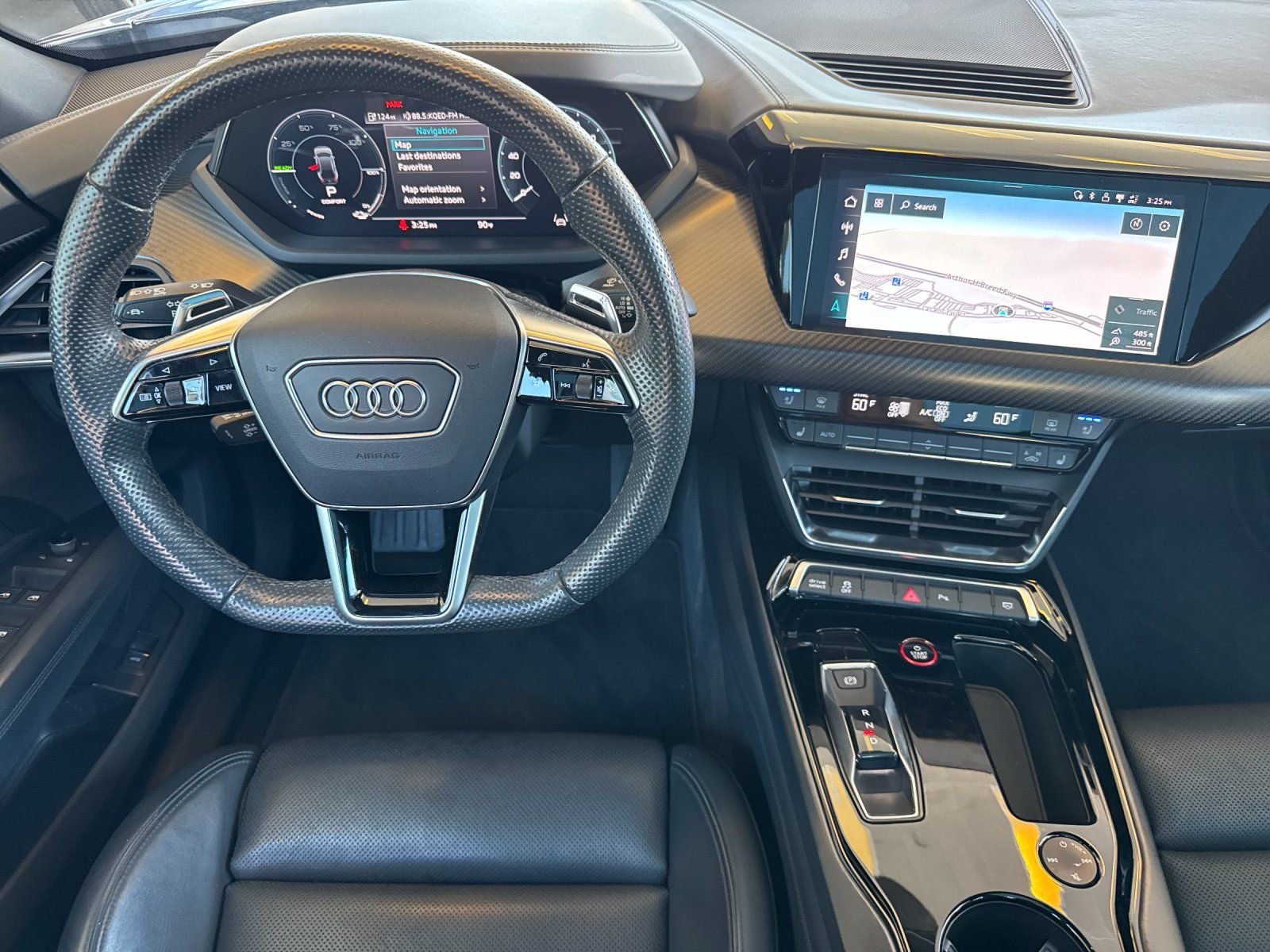 2022 Audi e-tron GT Premium Plus — foto completa 13 de 27