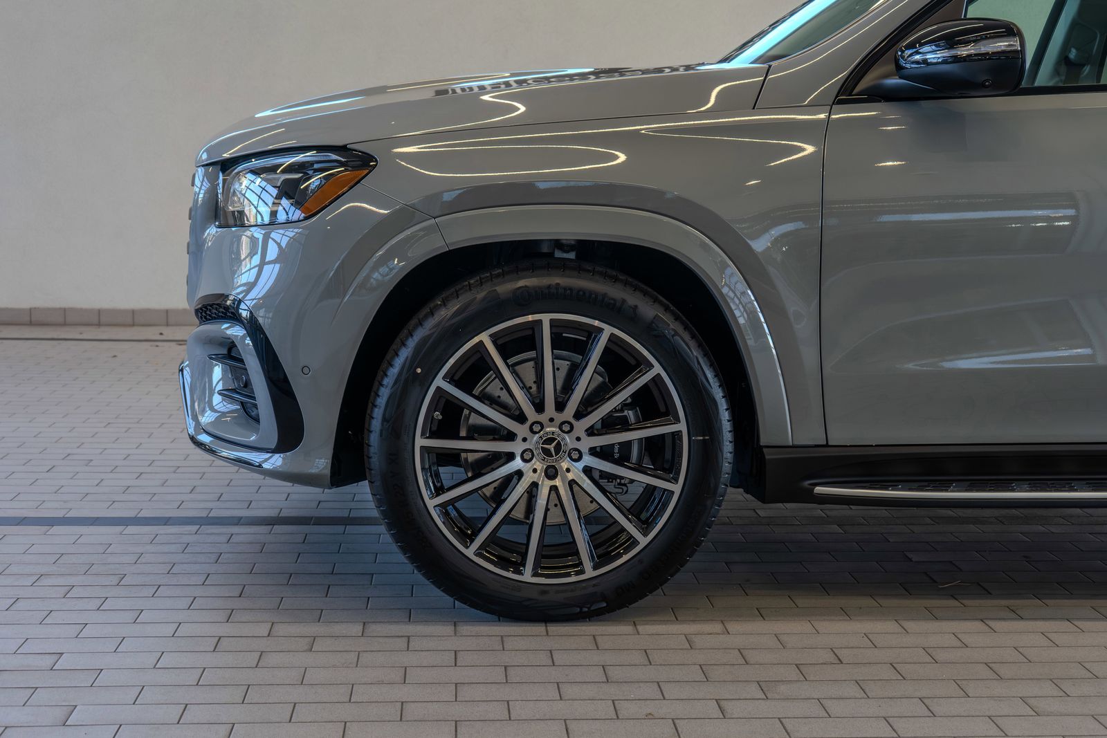 2026 Mercedes-Benz GLS GLS 450 — full photo 4 of 36