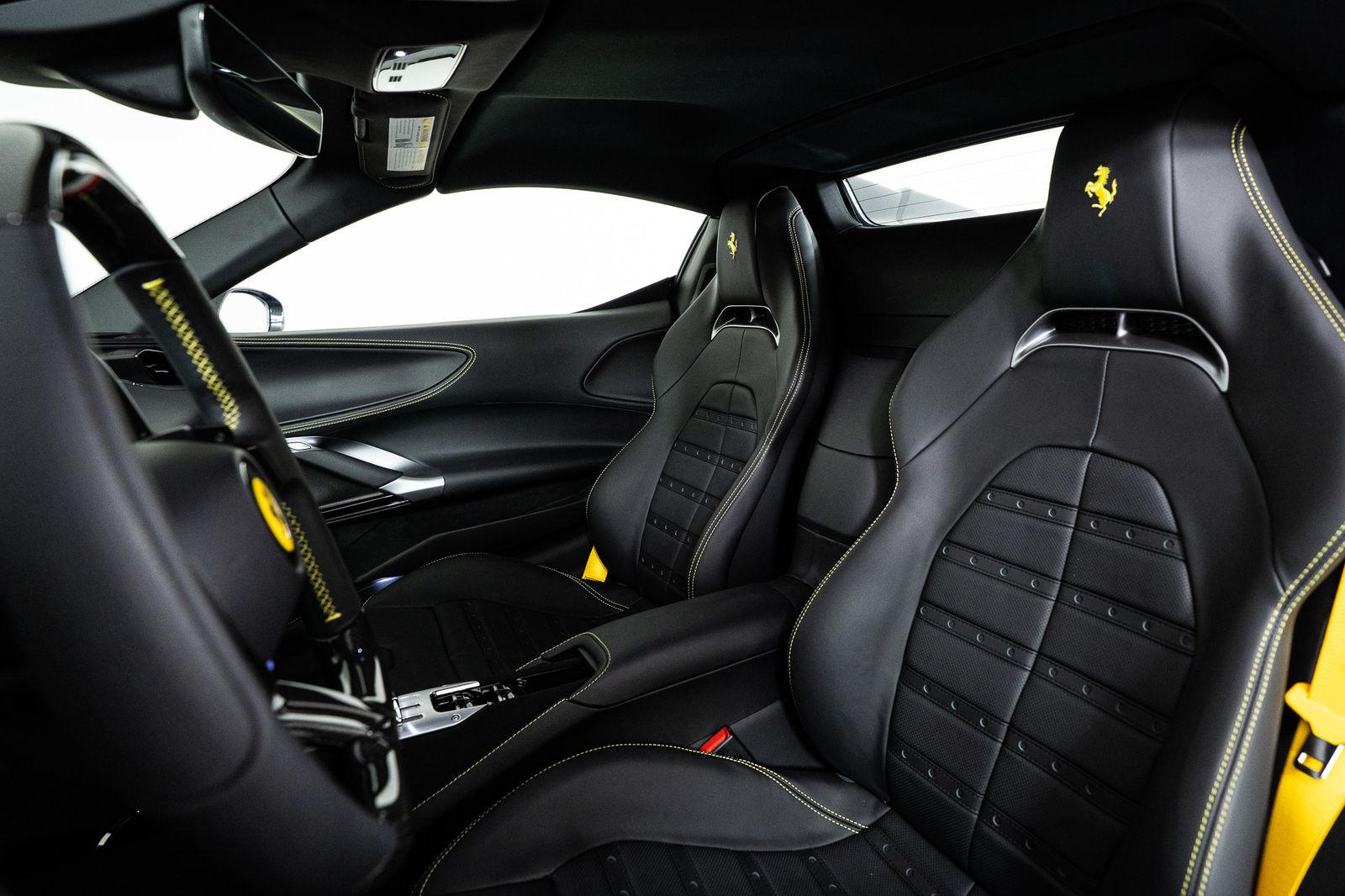 2023 Ferrari SF90 Spider — full photo 43 of 52