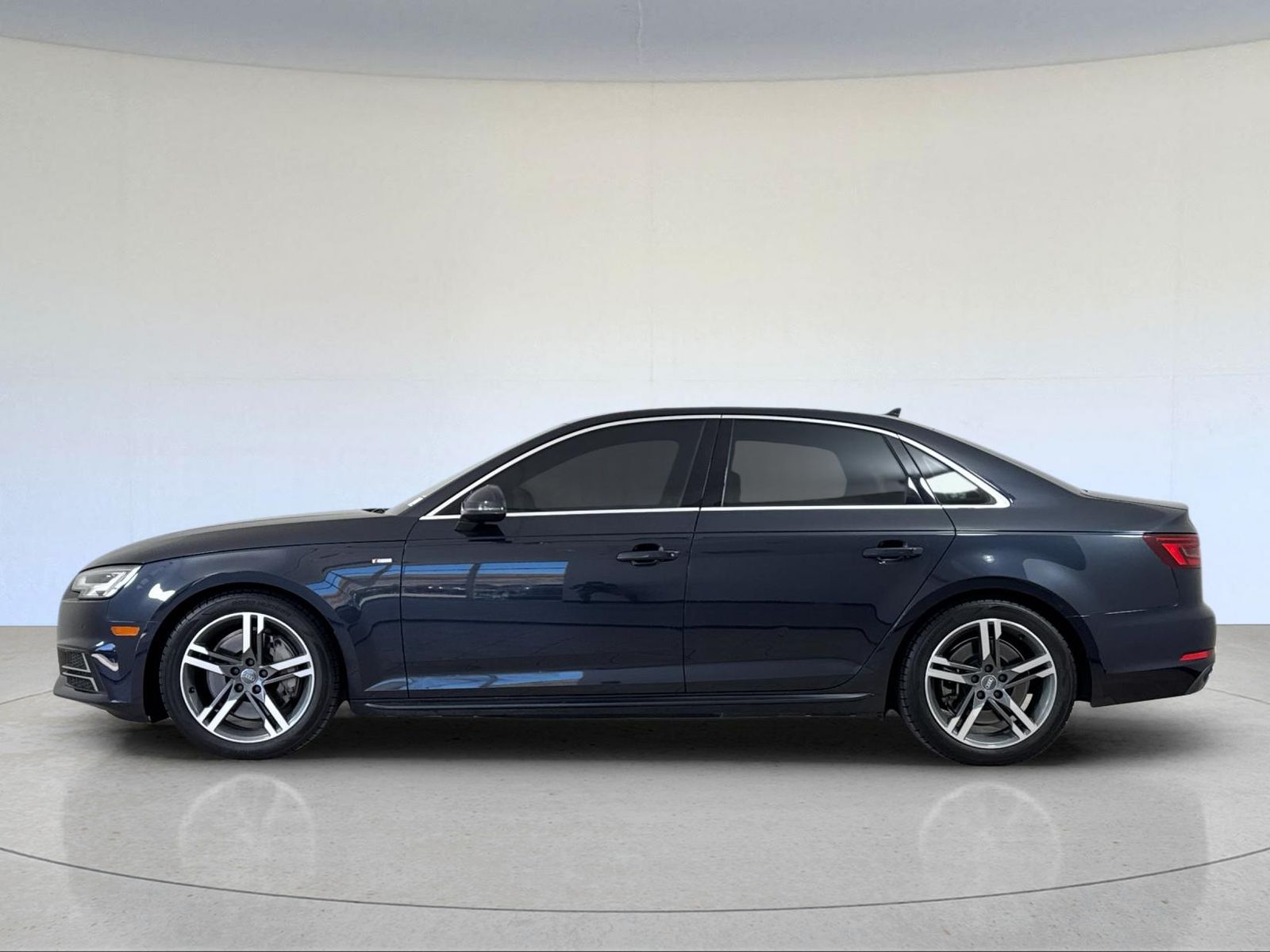 2018 Audi A4 2.0T Premium Plus — full photo 2 of 28