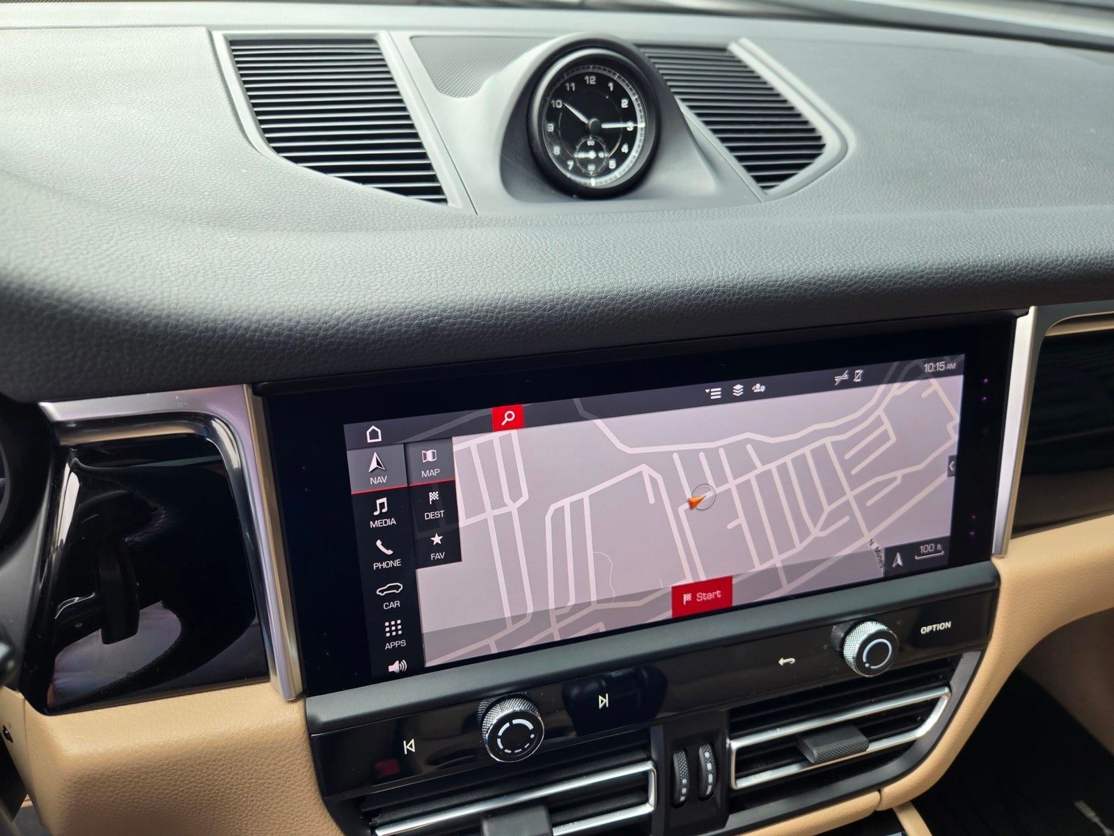 2024 Porsche Macan S — foto completa 21 de 27