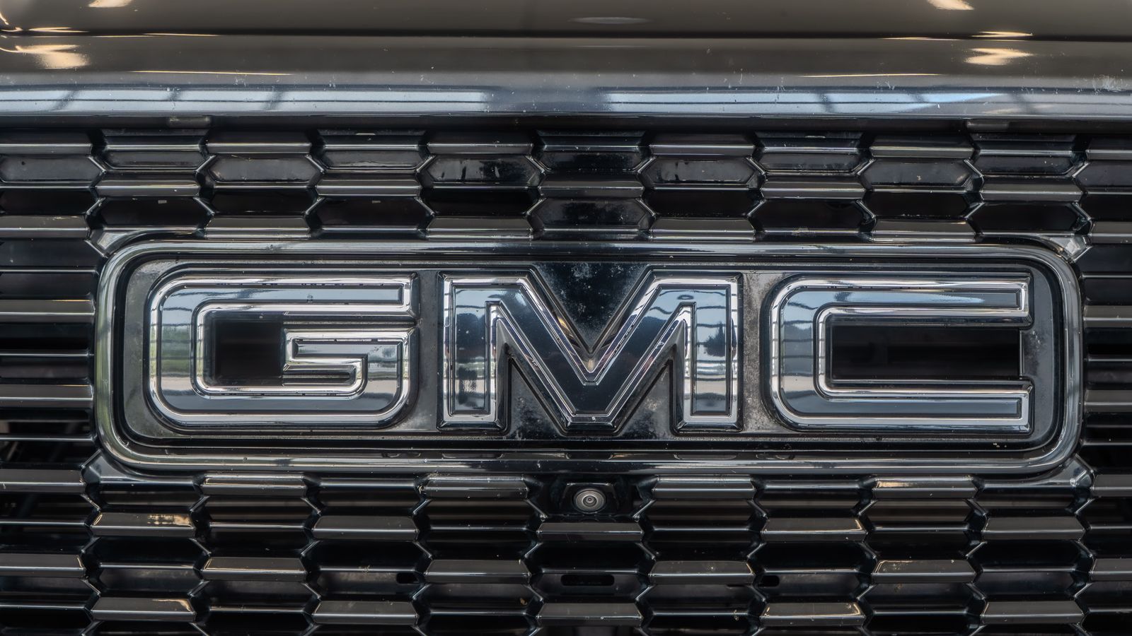2024 GMC Yukon XL Denali Ultimate — full photo 5 of 35