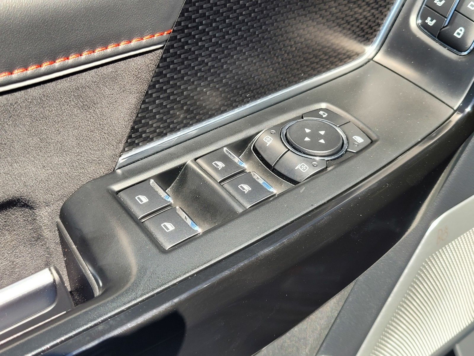 2024 Ford F-150 Raptor — full photo 20 of 46