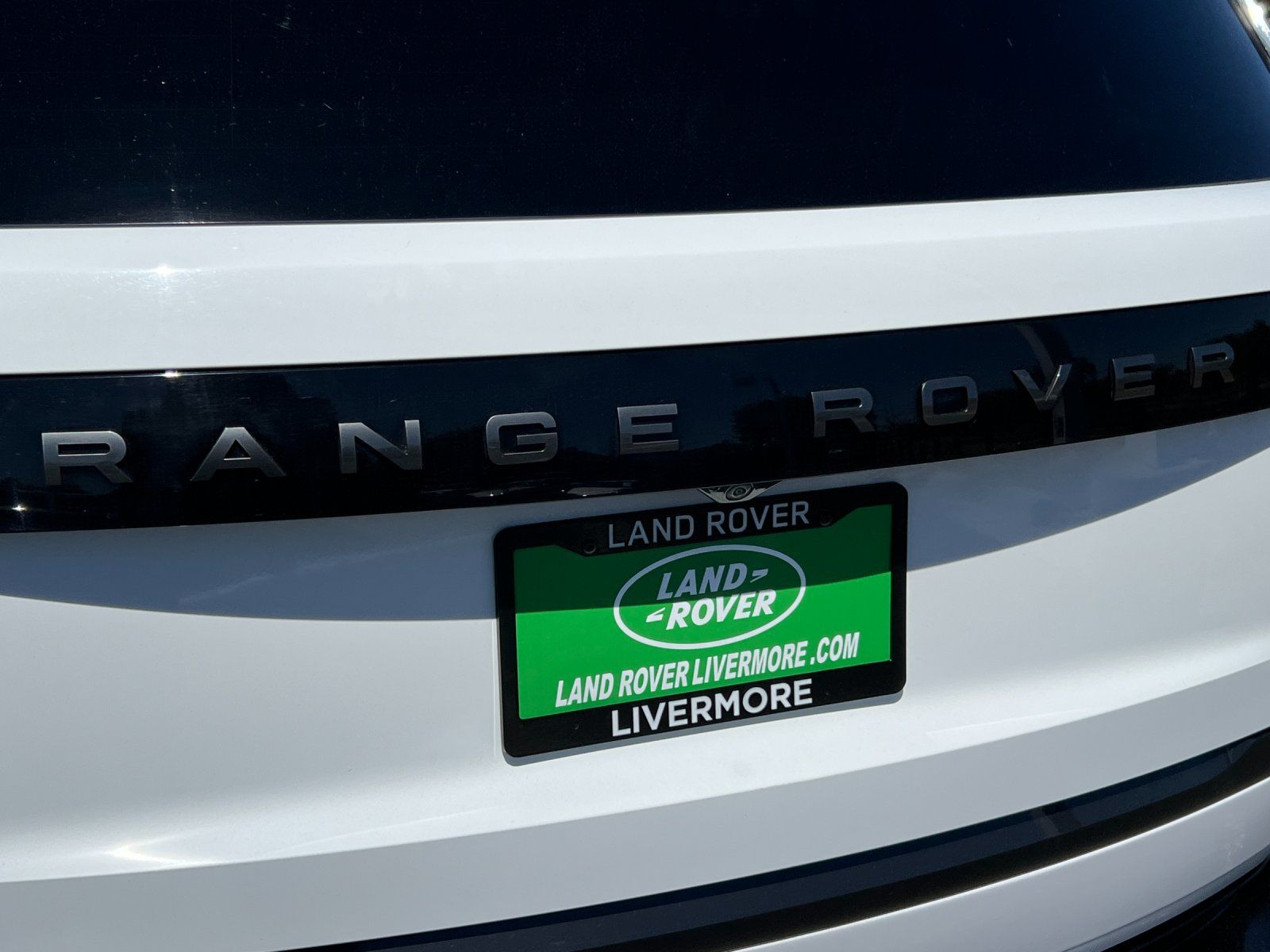 2024 Land Rover Range Rover SE — full photo 26 of 28