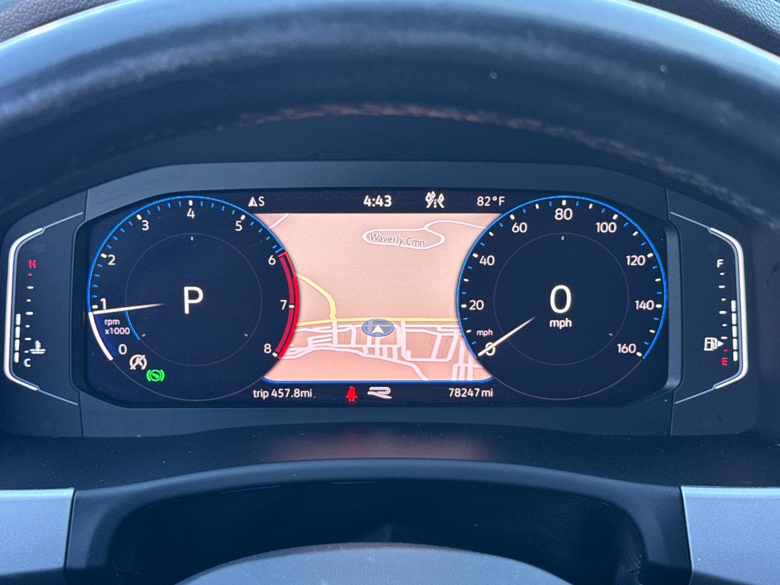 2021 Volkswagen Atlas Cross Sport 3.6L V6 SEL Premium R-Line — foto completa 24 de 28