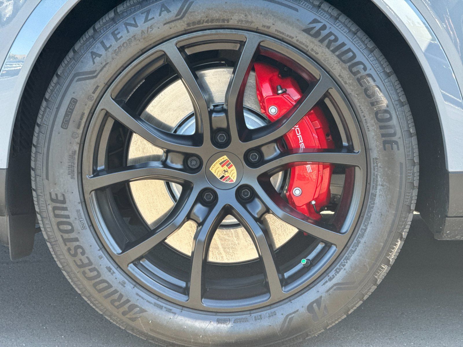 2026 Porsche Cayenne Coupe S — foto completa 26 de 28