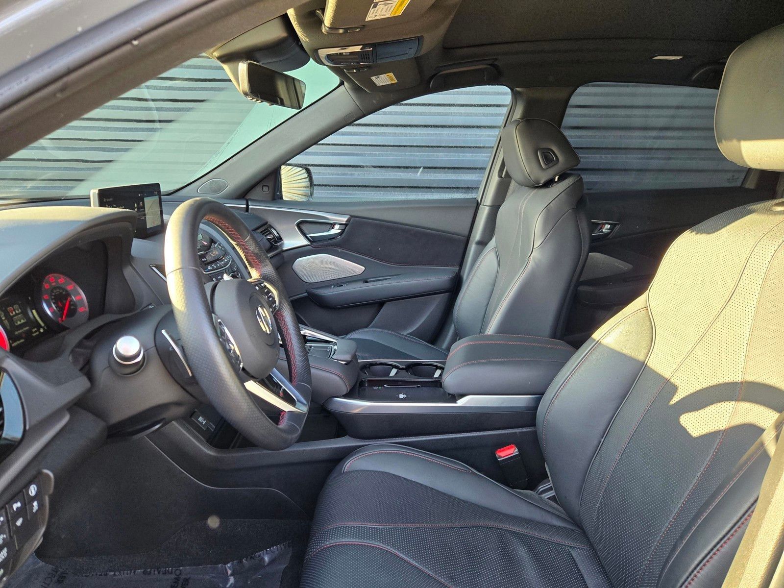2025 Acura RDX A-Spec Advance Package — full photo 27 of 28