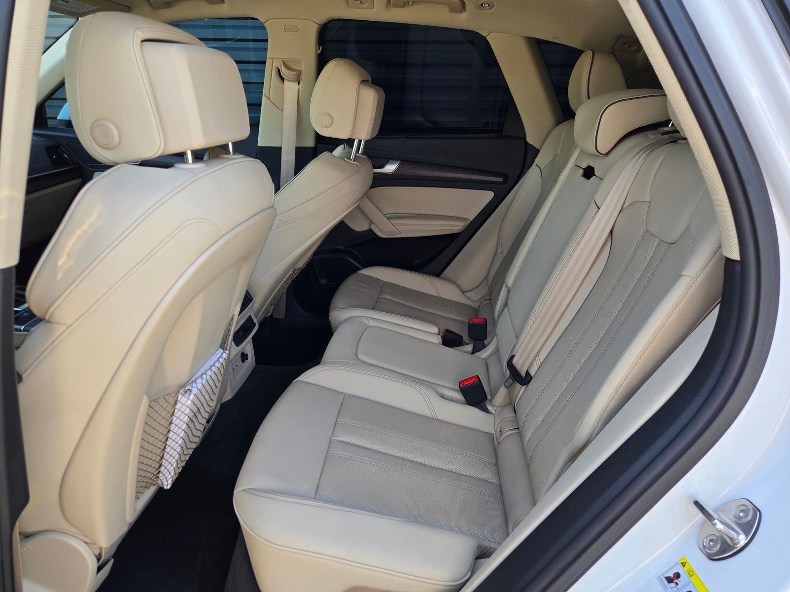 2023 Audi Q5 e 55 Premium Plus — full photo 10 of 45