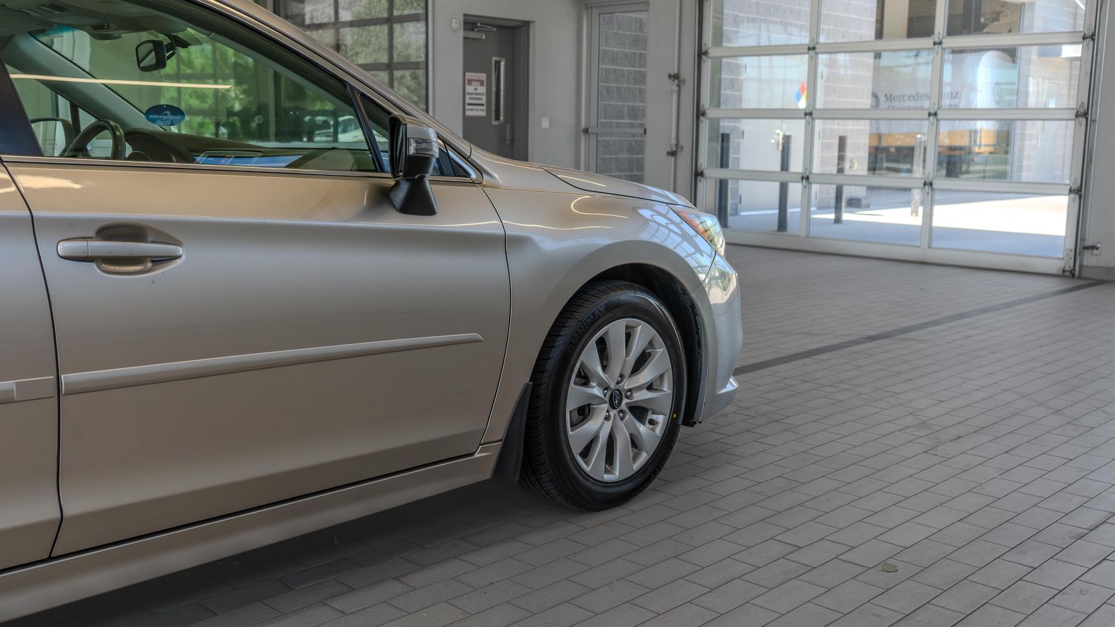 2015 Subaru Legacy 2.5i — full photo 30 of 34