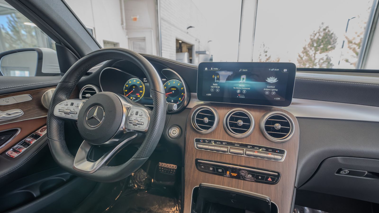 2023 Mercedes-Benz GLC GLC 300 Coupe — full photo 19 of 35