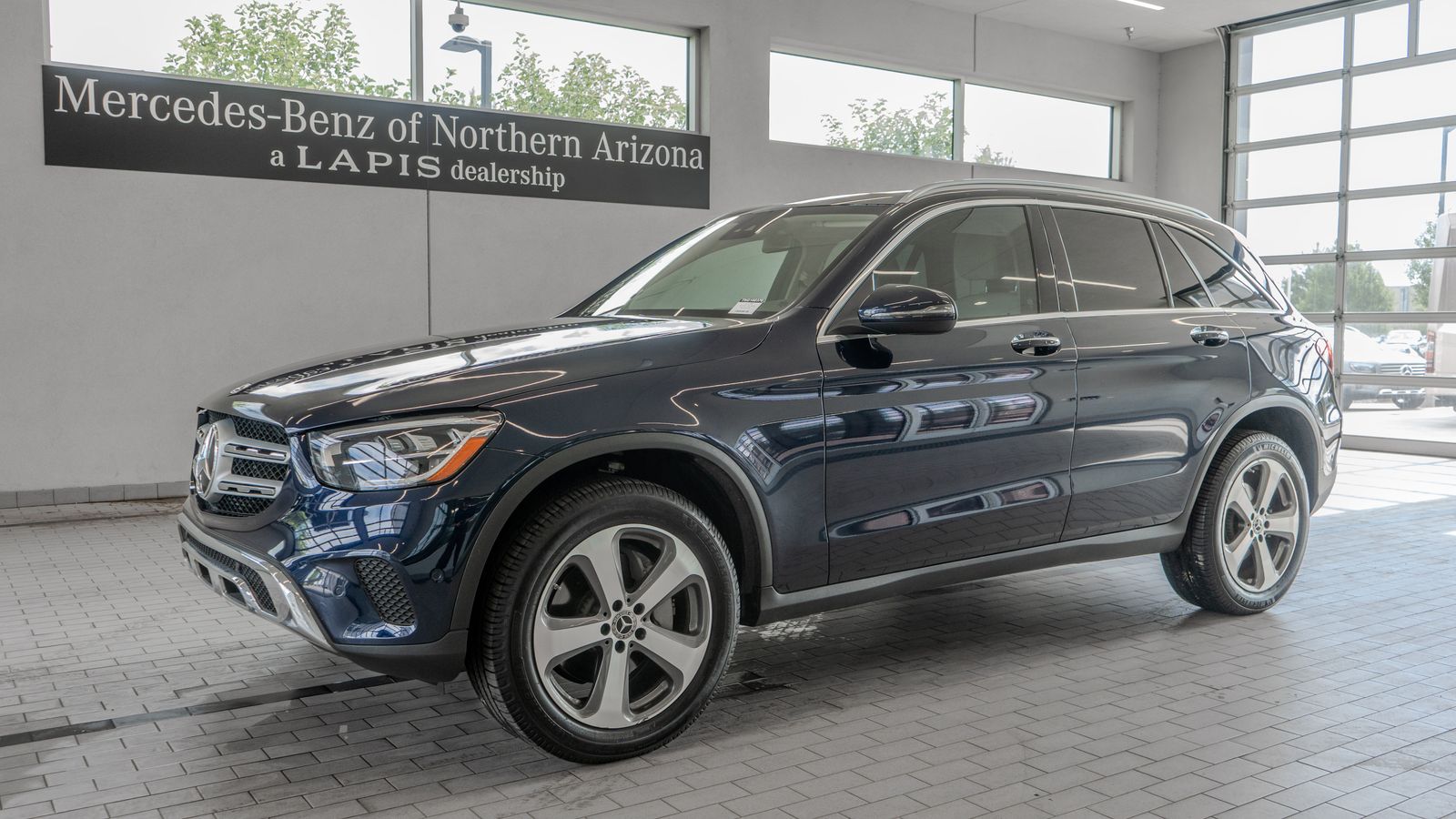 2022 Mercedes-Benz GLC GLC 300 — foto completa 3 de 35