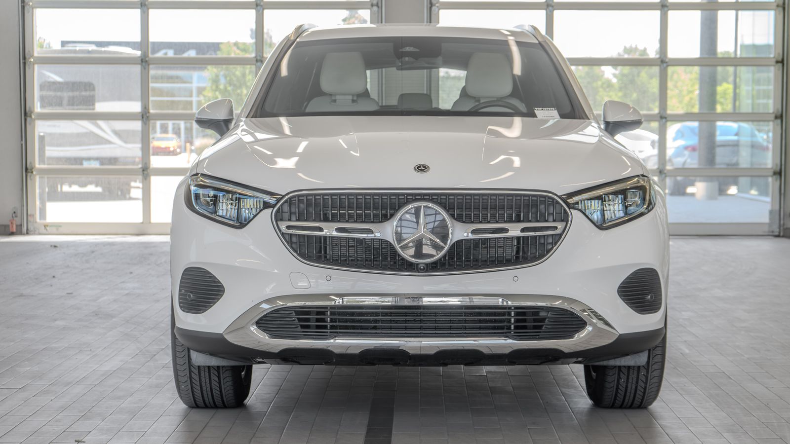 2024 Mercedes-Benz GLC GLC 300 — foto completa 11 de 33