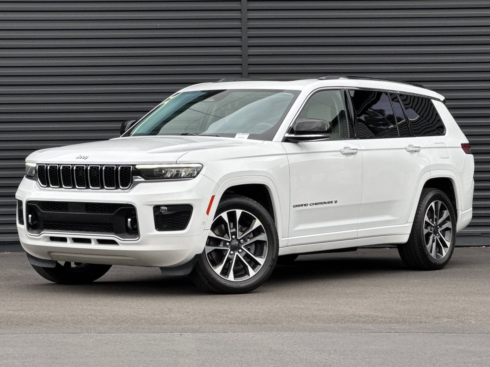 2021 Jeep Grand Cherokee L Overland — foto completa 1 de 30