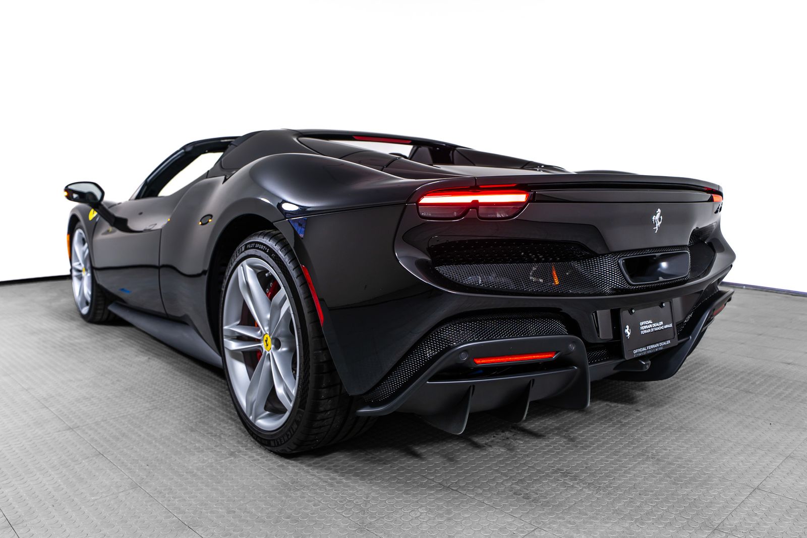 2024 Ferrari 296 GTS — full photo 3 of 45
