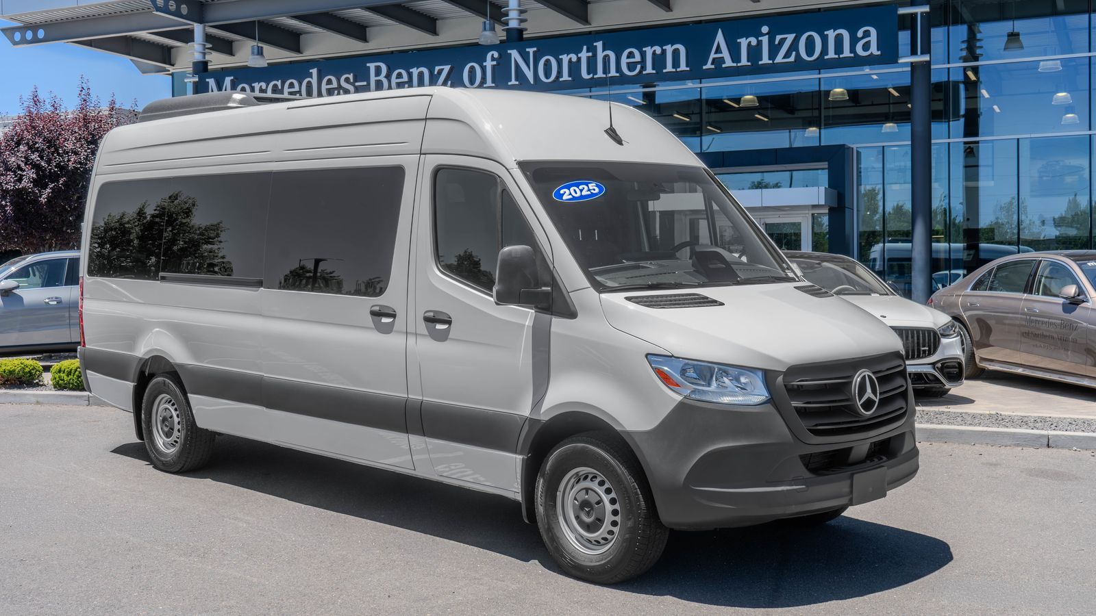 2025 Mercedes-Benz Sprinter 2500 Passenger 170 WB — foto completa 1 de 35