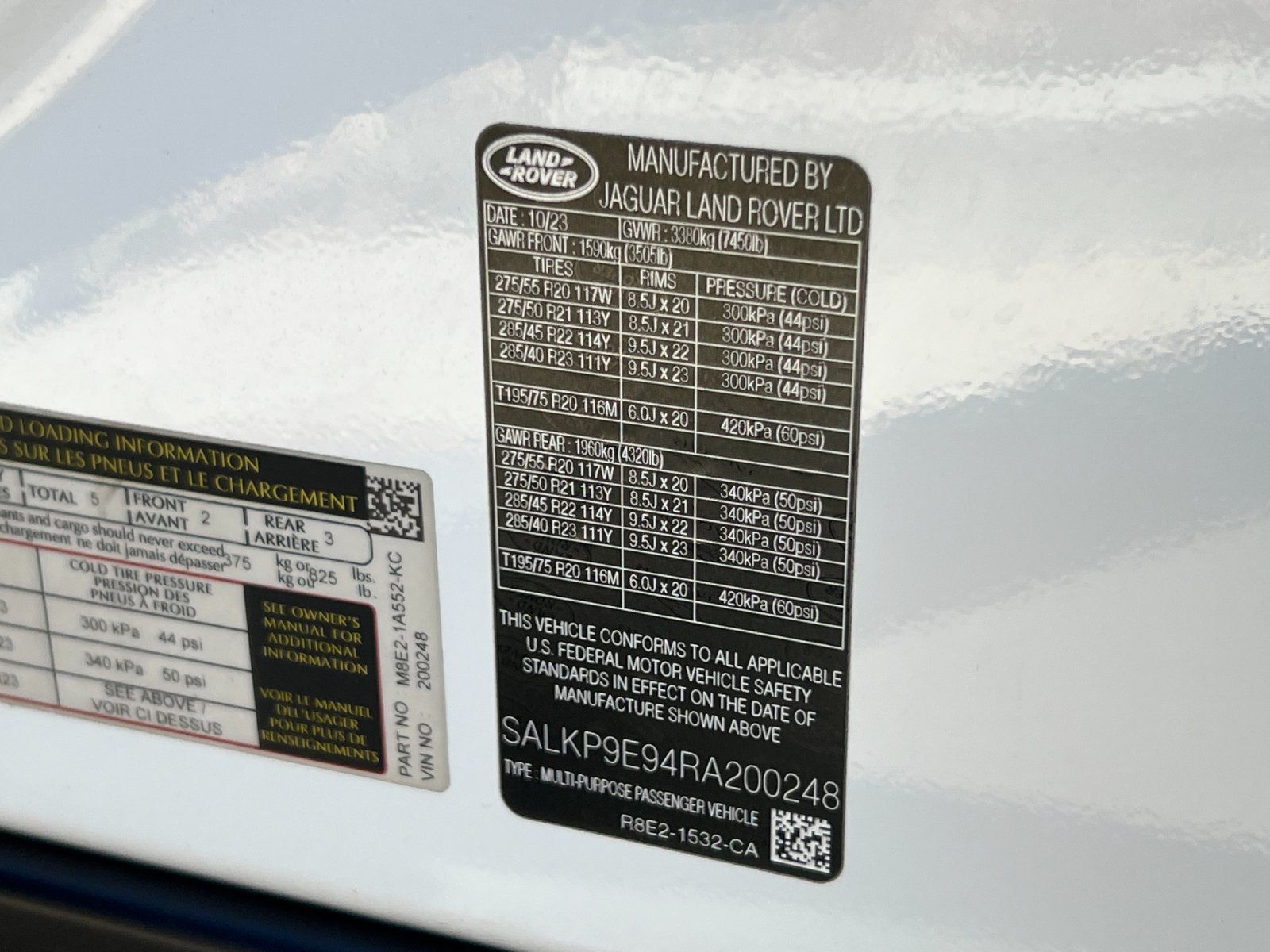 2024 Land Rover Range Rover SE — full photo 28 of 28