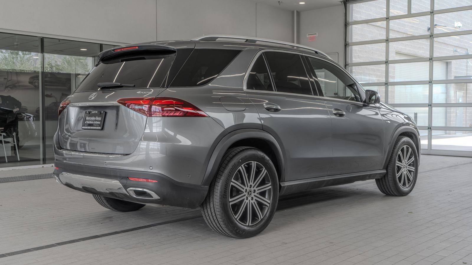 2025 Mercedes-Benz GLE GLE 450e — foto completa 29 de 35