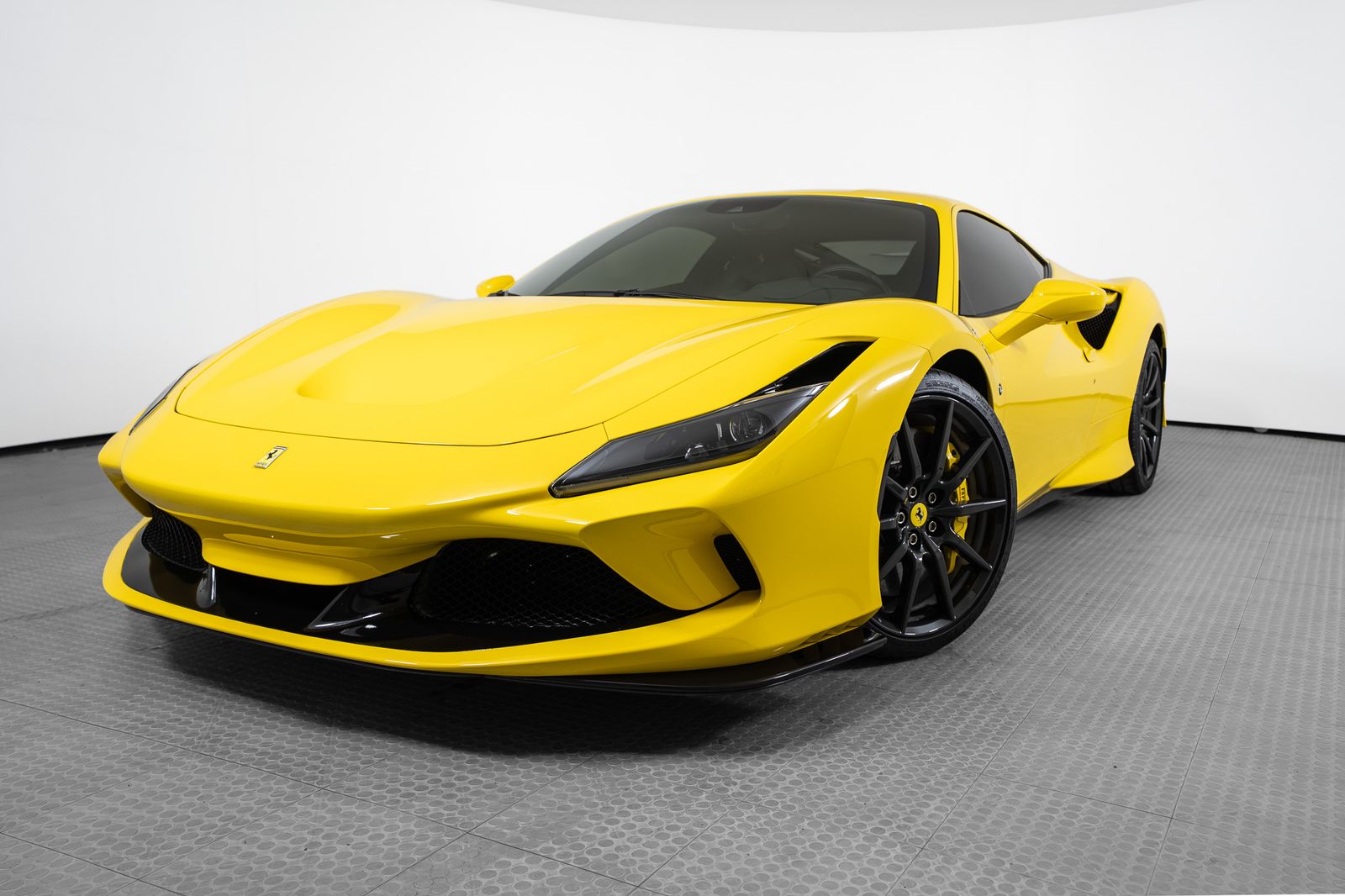 2022 Ferrari F8 Tributo — full photo 1 of 45