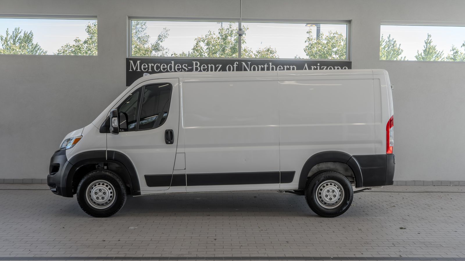 2025 Ram ProMaster 2500 Base — full photo 2 of 33