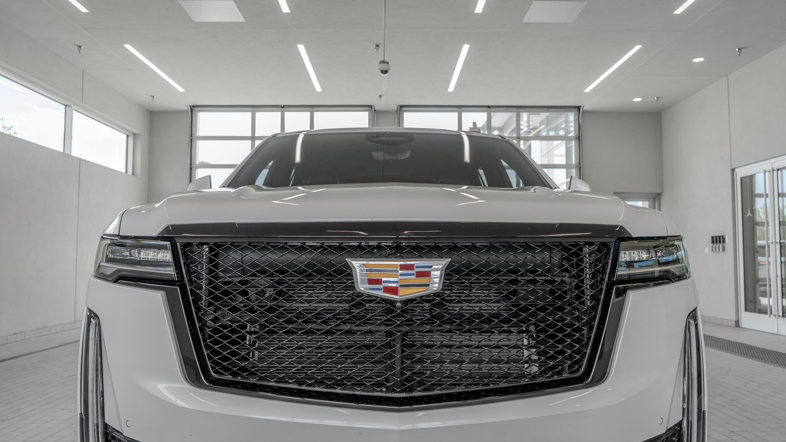 2023 Cadillac Escalade Premium Luxury — full photo 23 of 35