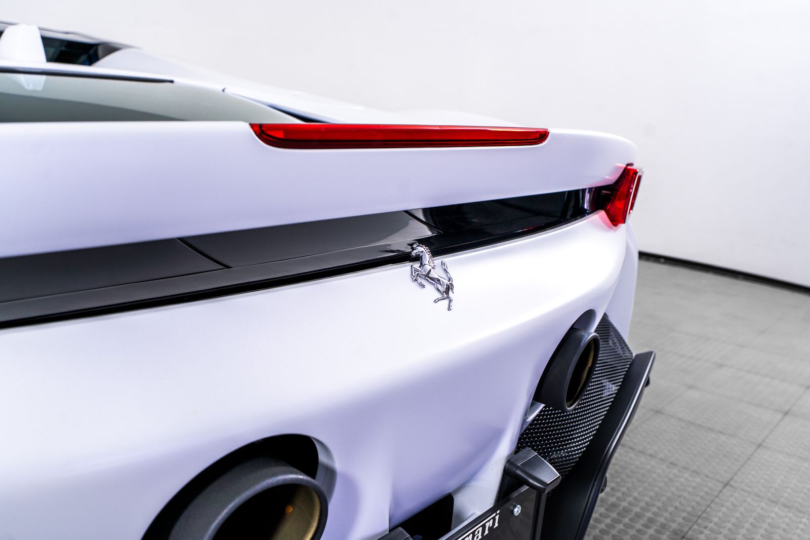 2024 Ferrari SF90 Spider — full photo 23 of 50