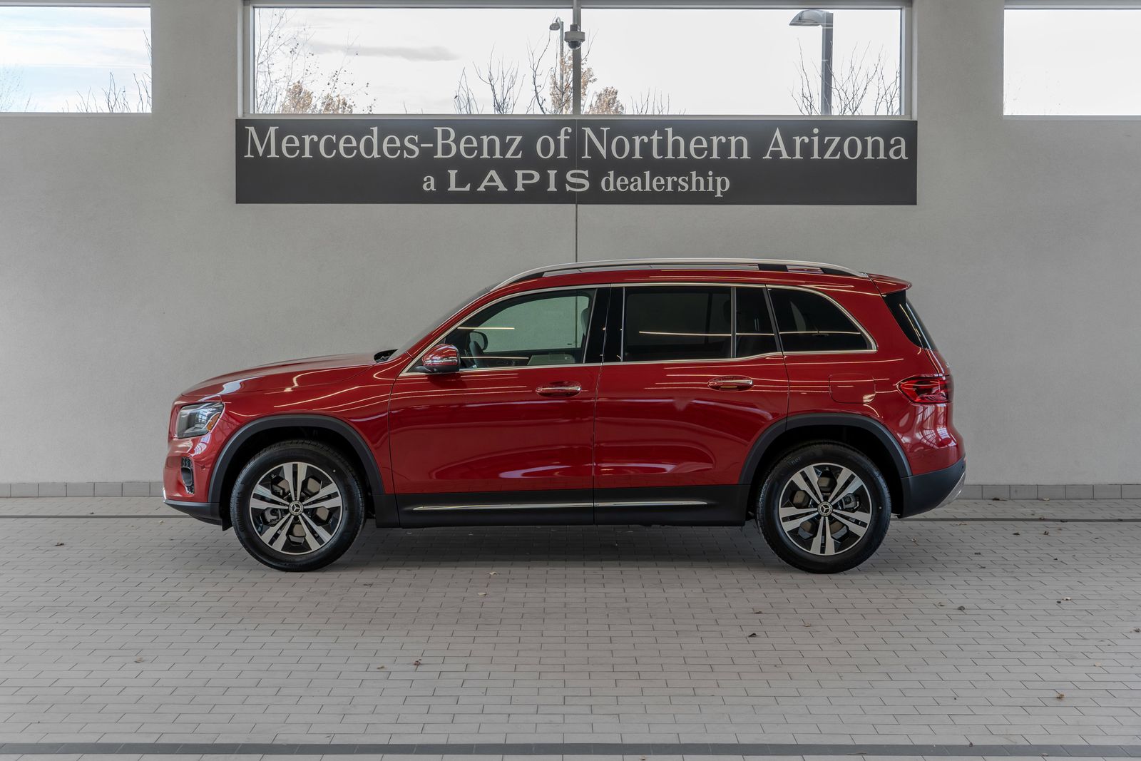 2026 Mercedes-Benz GLB GLB 250 — foto completa 2 de 36