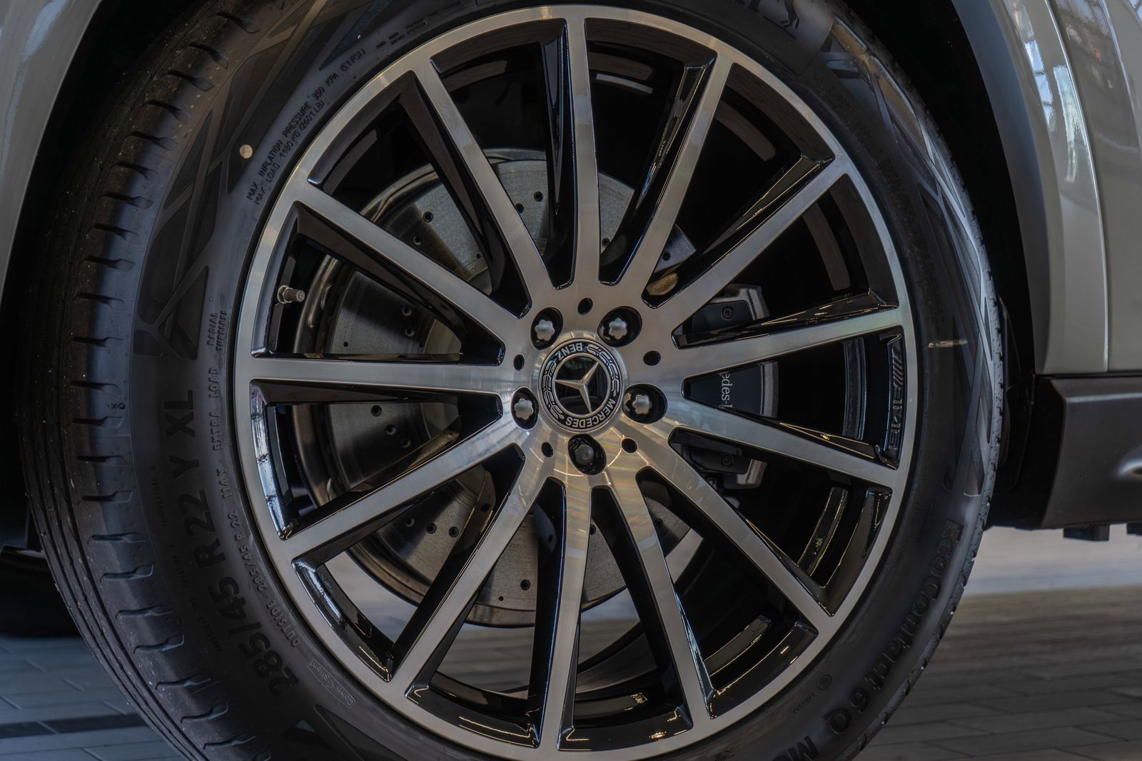2026 Mercedes-Benz GLS GLS 450 — full photo 31 of 36