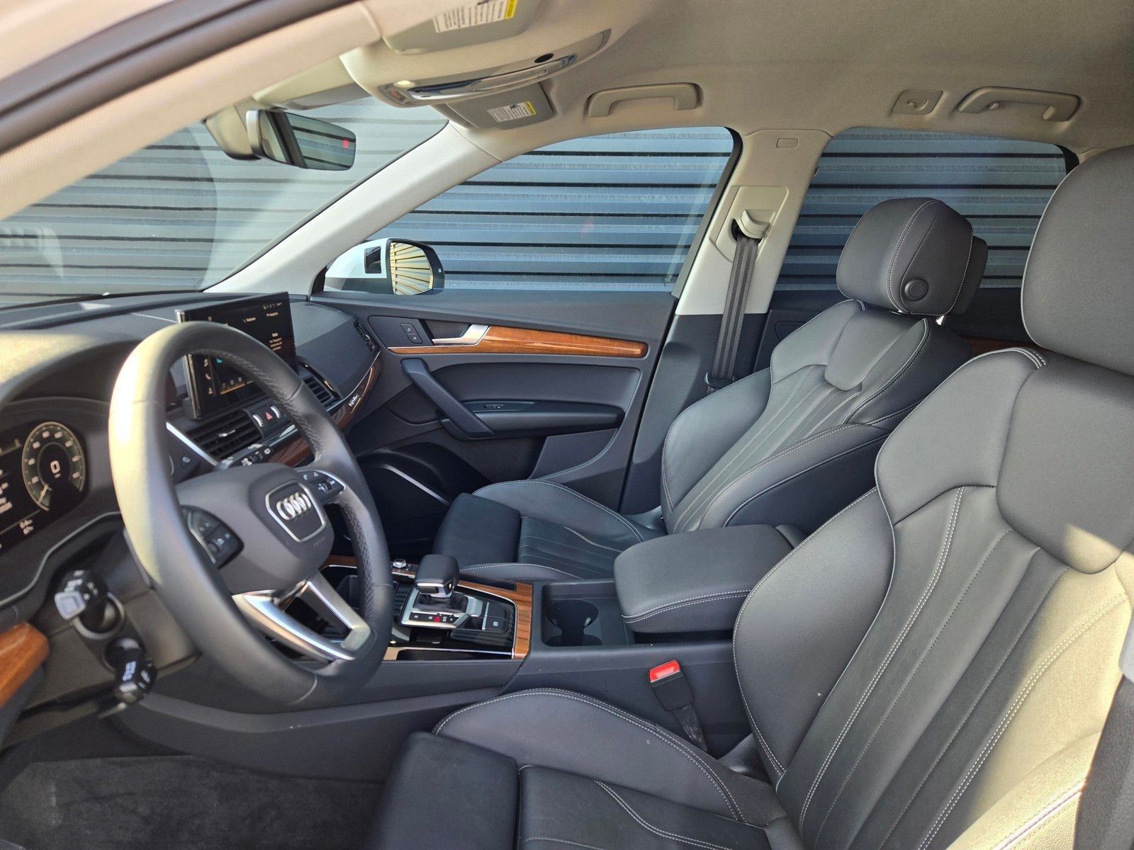2024 Audi Q5 e 55 Premium — full photo 26 of 45
