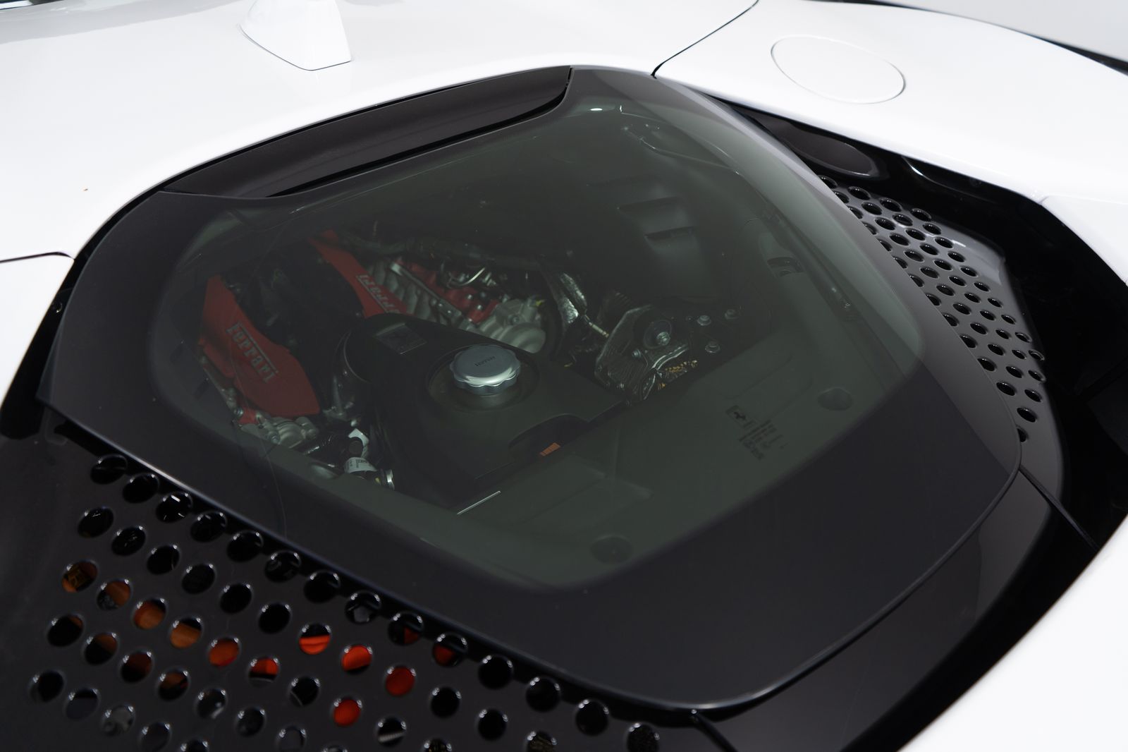 2024 Ferrari SF90 Spider — full photo 33 of 50