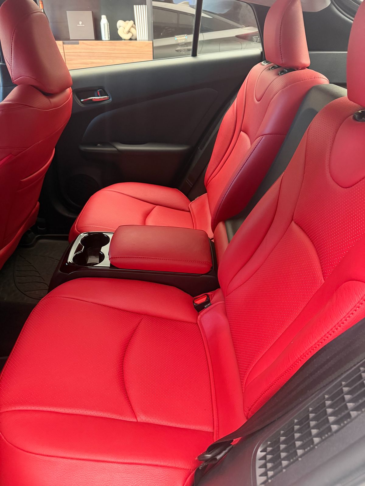 2017 Toyota Prius Prime Premium — foto completa 8 de 8