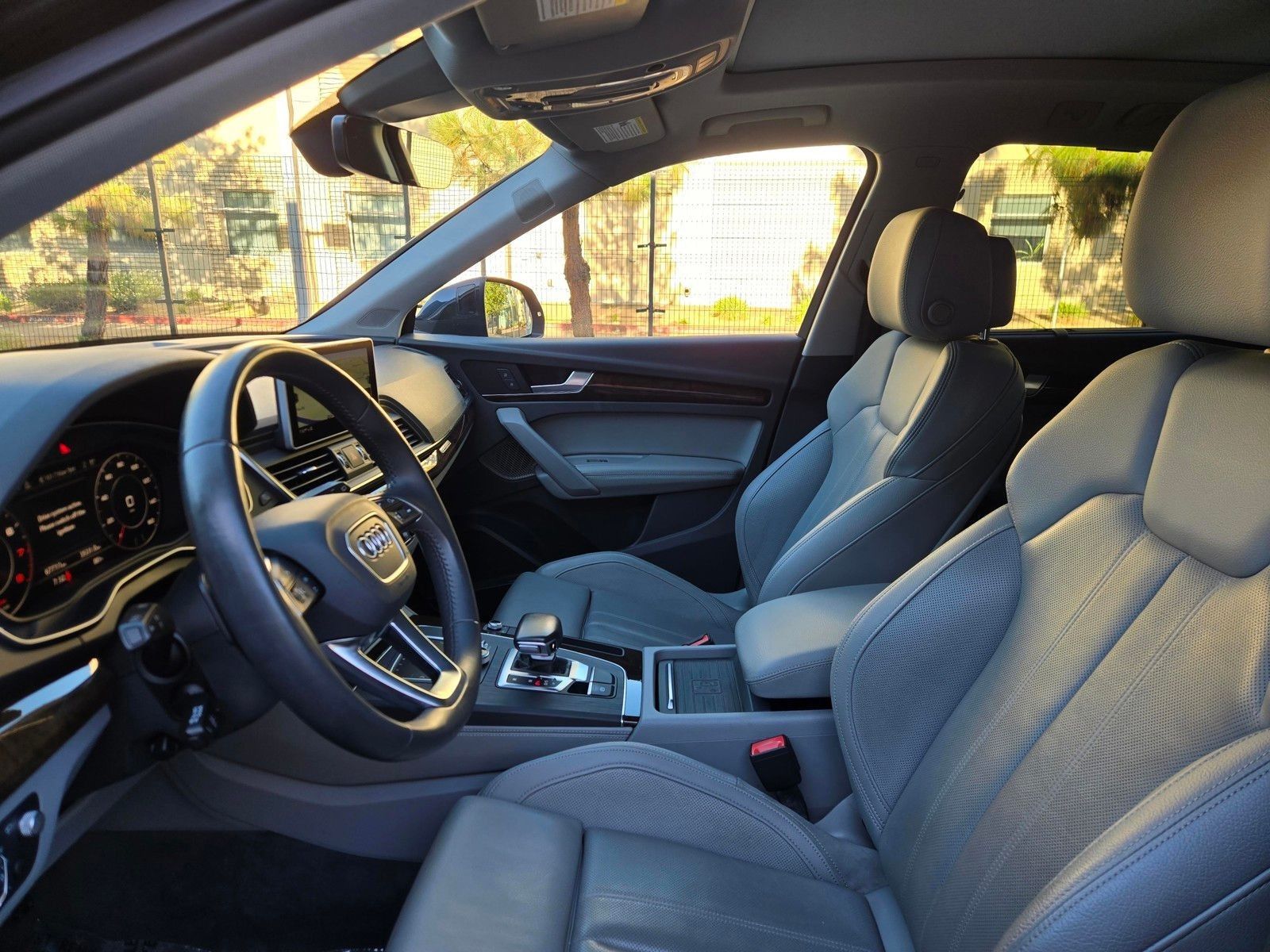 2020 Audi Q5 45 Prestige — foto completa 27 de 28