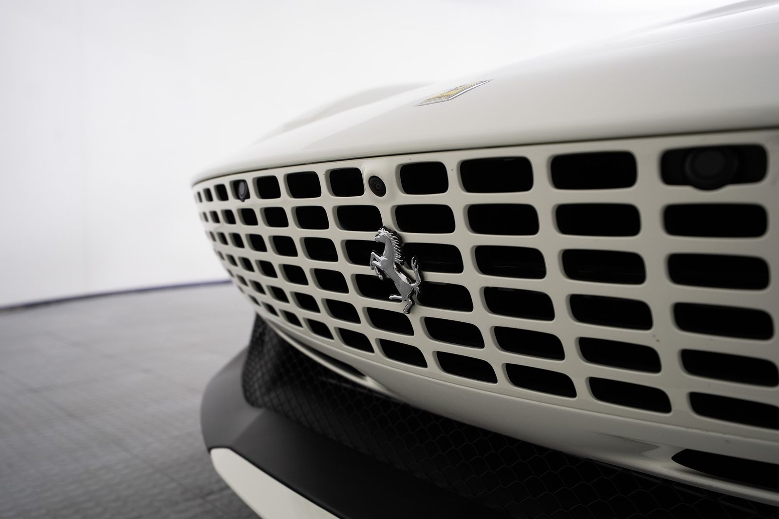 2025 Ferrari Roma Spider — full photo 13 of 51