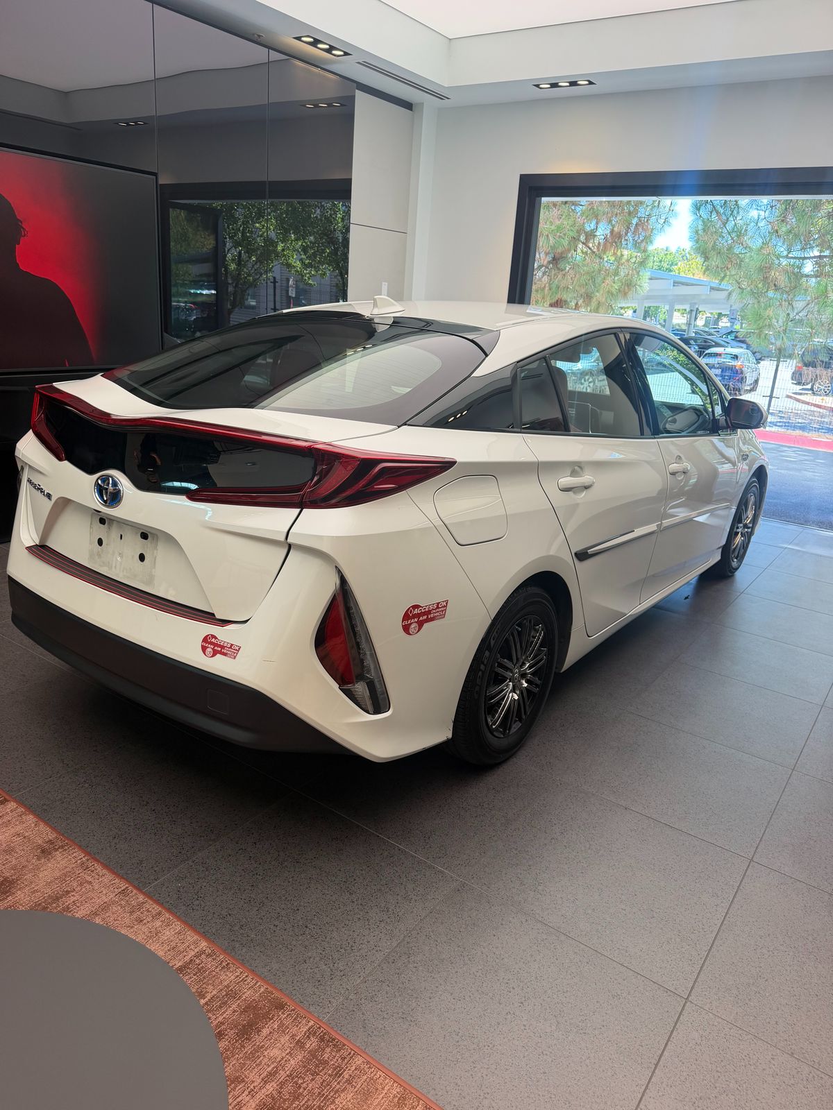 2017 Toyota Prius Prime Premium — foto completa 5 de 8