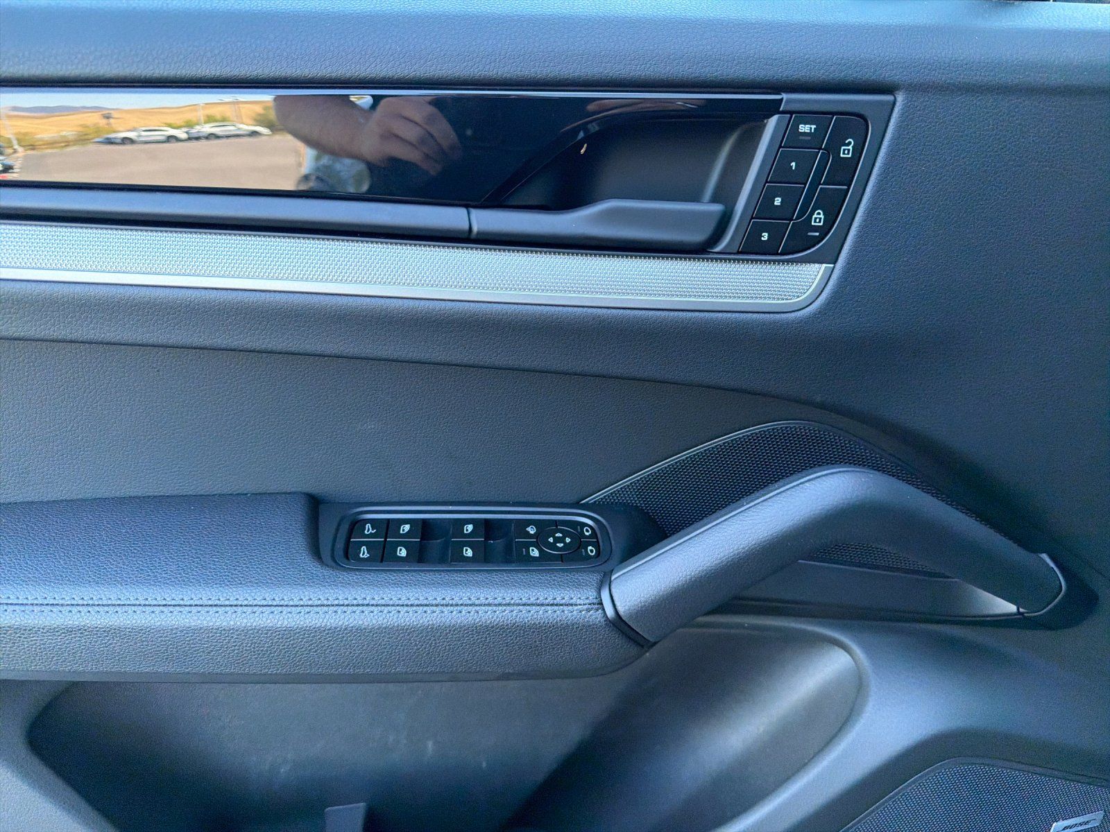 2026 Porsche Cayenne Coupe Base — foto completa 13 de 29