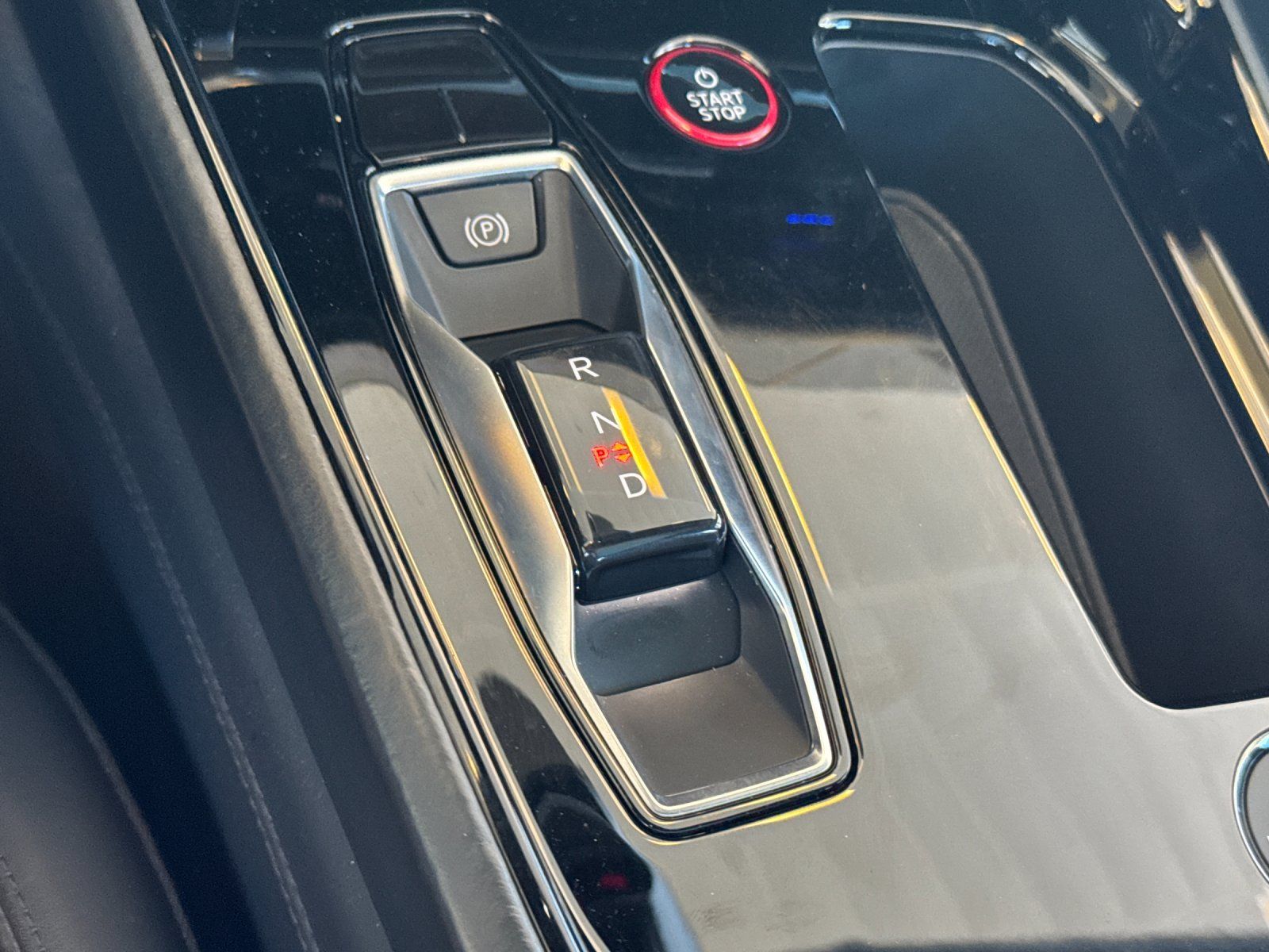 2022 Audi e-tron GT Premium Plus — foto completa 20 de 27