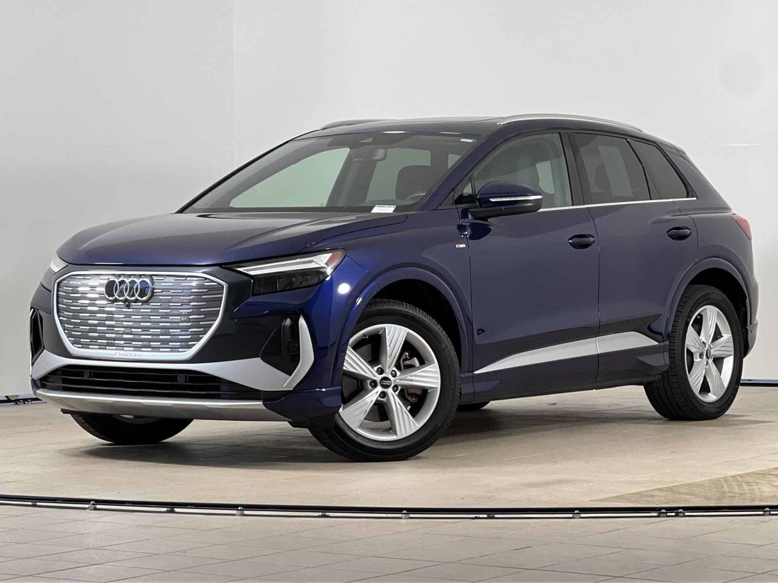 2023 Audi Q4 e-tron Premium Plus — full photo 1 of 29
