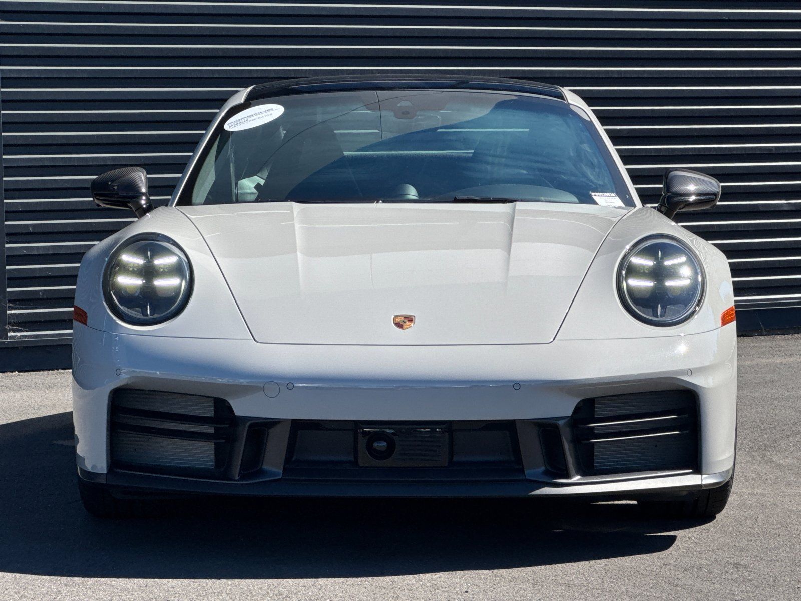 2025 Porsche 911 Carrera S — full photo 9 of 28